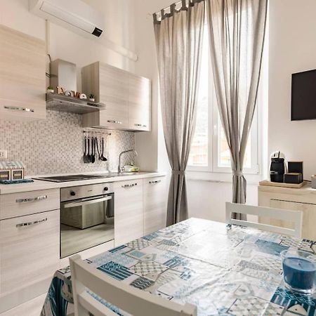 Leo Holiday Homes Deiva Marina Ngoại thất bức ảnh