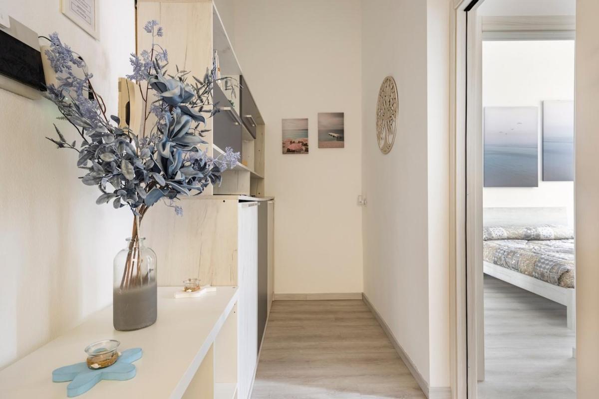 Leo Holiday Homes Deiva Marina Ngoại thất bức ảnh