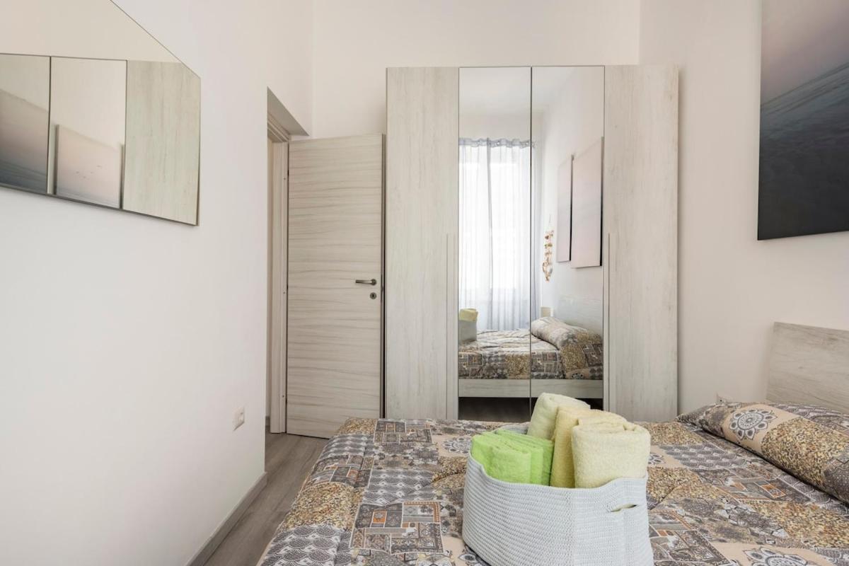 Leo Holiday Homes Deiva Marina Ngoại thất bức ảnh