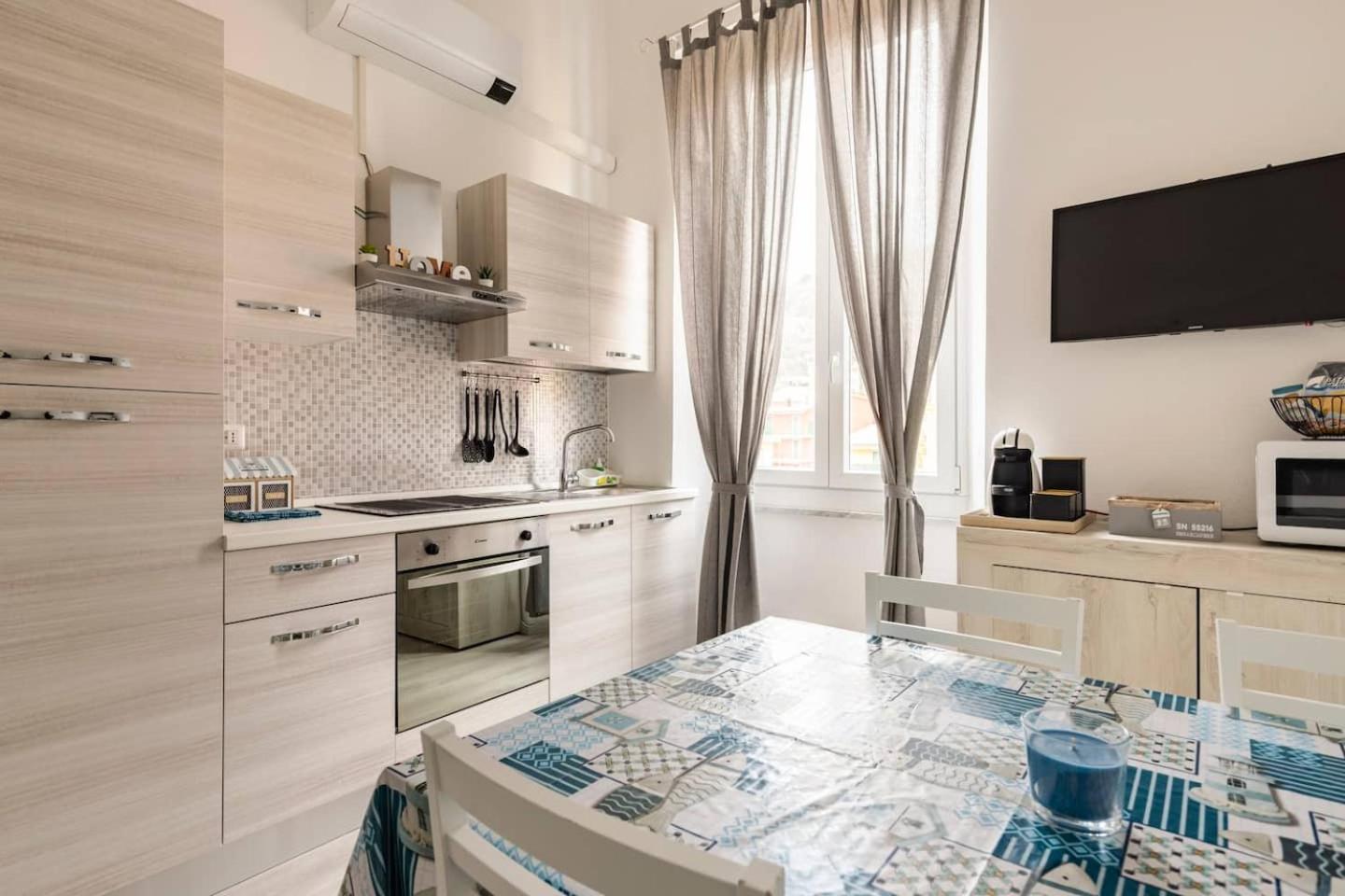 Leo Holiday Homes Deiva Marina Ngoại thất bức ảnh